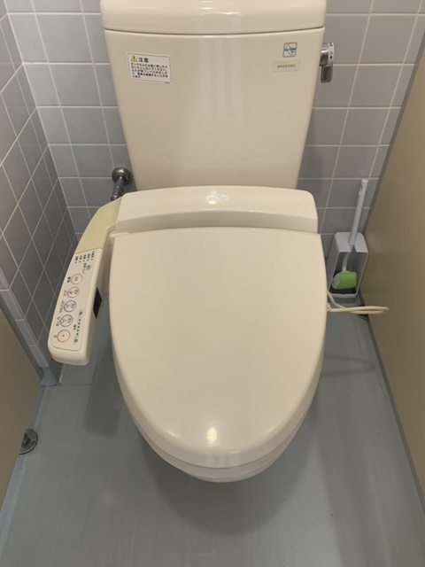 倉敷市TOTO ウォシュレットTCF6623交換工事 – 岡山市 給湯器とキッチン 