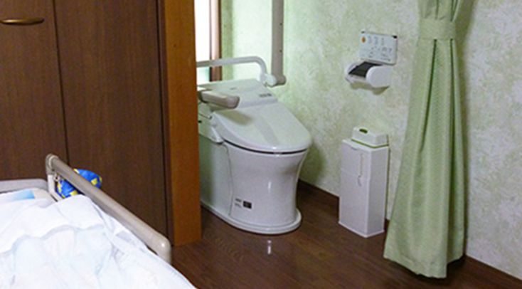 施工事例1 ベッドサイド水洗トイレ