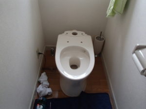 TOTOトイレ取替工事（日進市）便器設置