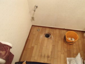 TOTOトイレ取替工事（名古屋市中村区）撤去後
