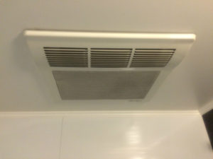 浴室暖房換気扇取替工事(春日井市)施工前ｃ