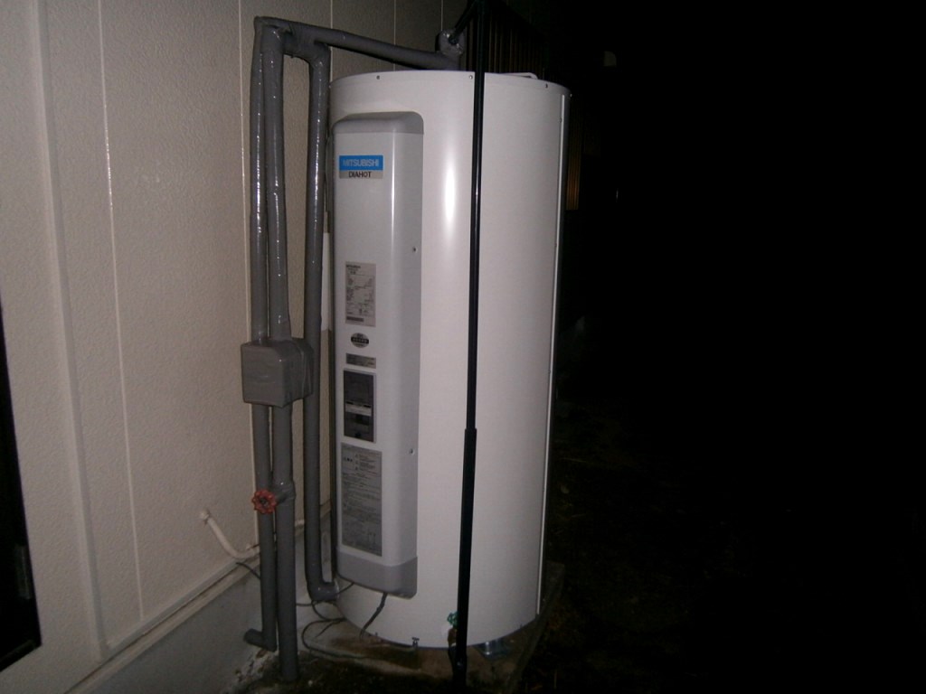 阿久比町 電気温水器 取替工事