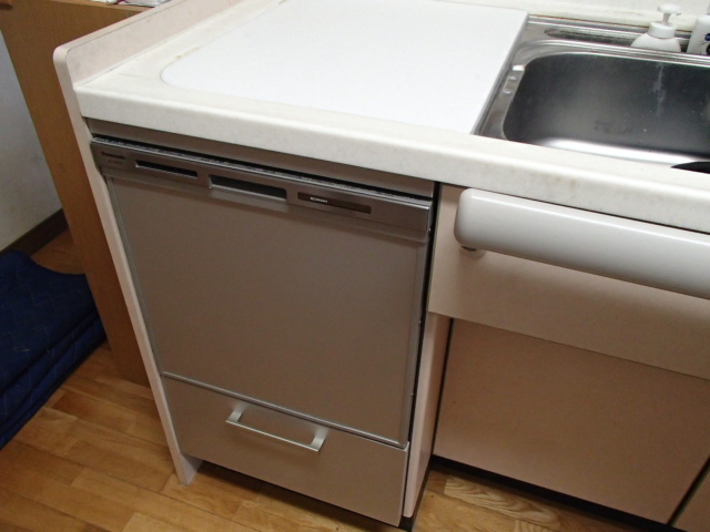 津島市高屋敷でトップオープンの食洗機をパナソニック（panasonic）ビルトインに交換