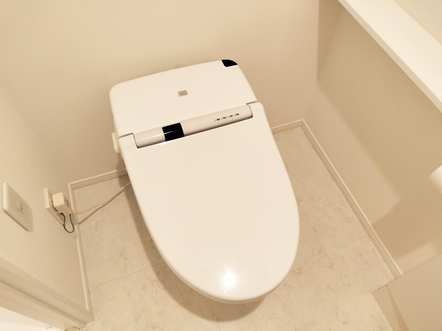 TOTO – 横浜市の給湯器とキッチン・浴室・トイレリフォーム工事専門店